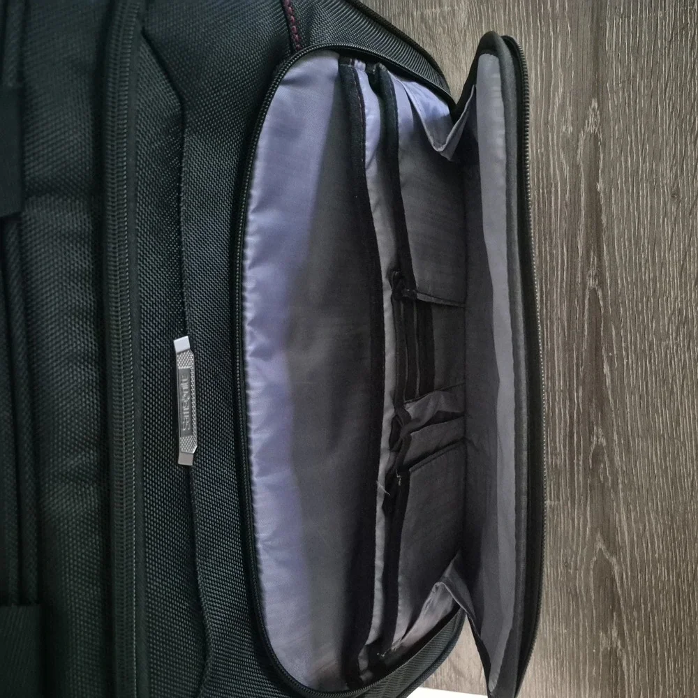 Samsonite Xenon 3.0 Gusset Check-Point Friendly Tech Locker Briefcase Bag READ